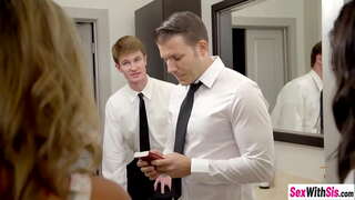 Sexy adolescenti Ms Faris e Whitney Wright goduto hardcore threesom il sesso dopo aver succhiato il cazzo