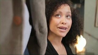 Mia Austin gettin ar gyda ei mom dyn