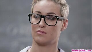 Teen Iessen Hir Instrukter Fotze no der Course Teen Iessen Hir Instrukter Fotze no der Course