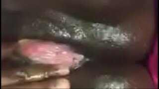 משחק שנינות זה שוקולד כוס רטוב